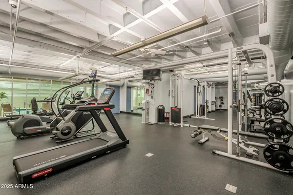 $2,500 | 114 West Adams Street, Unit 1007, Phoenix, AZ 85003