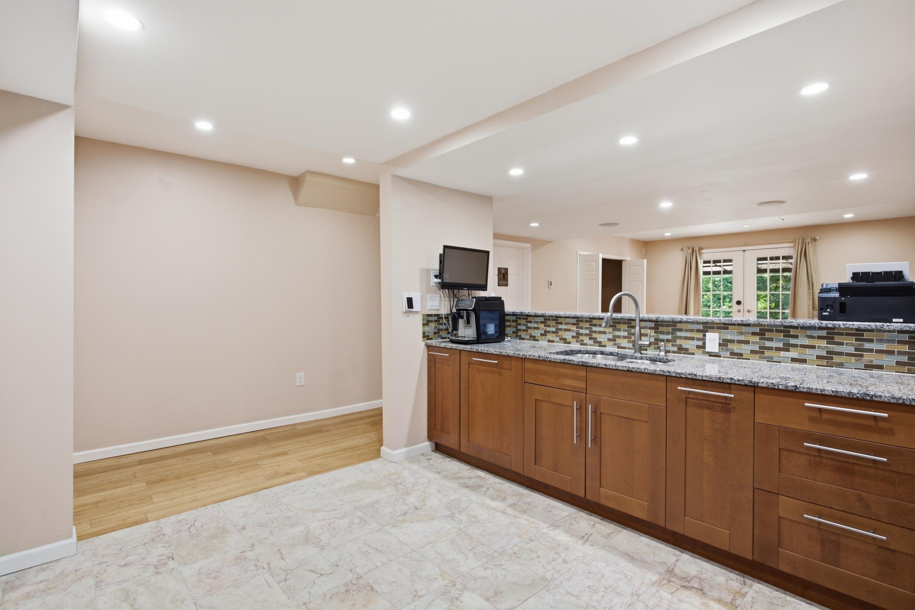 2189 Clinton View Circle Rochester Hills, MI 48309 - Photo 51 of 77 IMG_8037