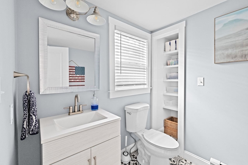 144 Spring Street Marshfield, MA 02050 - Photo 12 of 40 Gallery Image 12