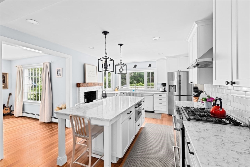 144 Spring Street Marshfield, MA 02050 - Photo 9 of 40 Gallery Image 9