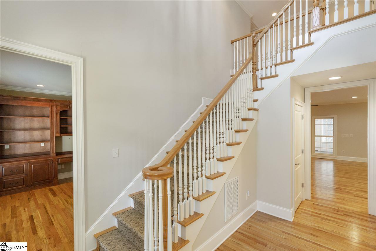 408 Chapman Road Greenville, SC 29605 - Photo 5 of 32 Gallery Image 5