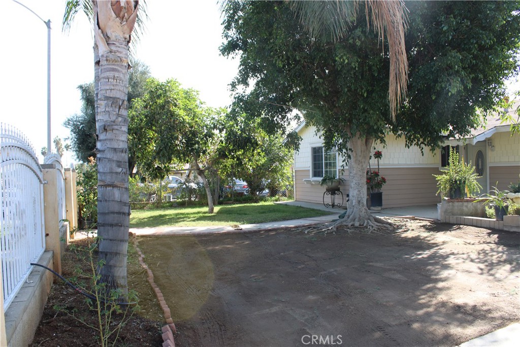 6392 Rustic Lane Jurupa Valley, CA 92509 - Photo 5 of 28