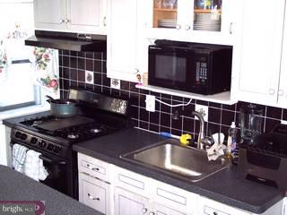 511 Glendale Road Upper Darby, PA 19082 - Photo 5 of 6