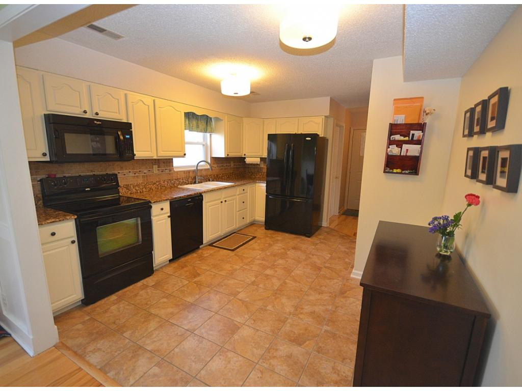 341 Golf Course Road Unicoi, TN 37692 - Photo 8 of 35 Photo 8