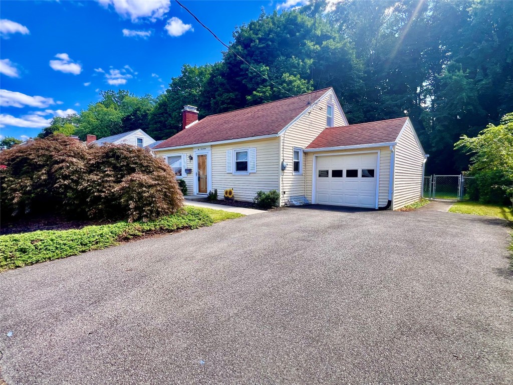 217 Kimble Road Vestal, NY 13850 - Photo 3 of 23 Gallery Image 3