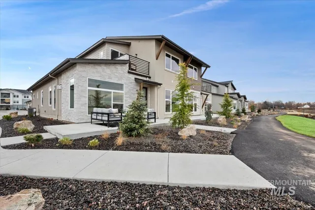 $591,880 | 735 South Calhoun Lane, Star, ID 83669