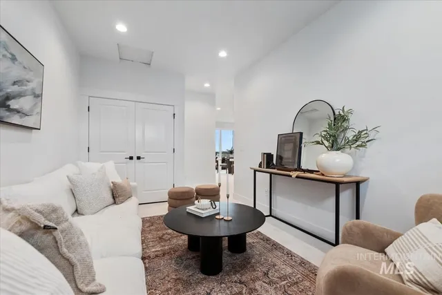 $591,880 | 735 South Calhoun Lane, Star, ID 83669