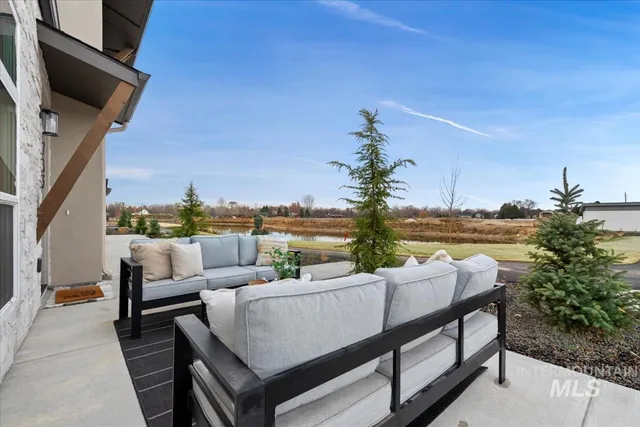 $591,880 | 735 South Calhoun Lane, Star, ID 83669