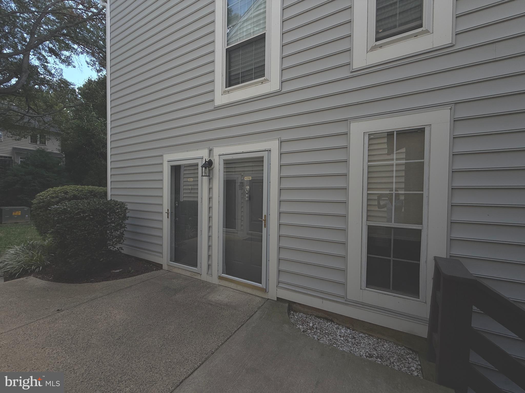 10050 Oakton Terrace Road Oakton, VA 22124 - Photo 2 of 28 Front Door on Right