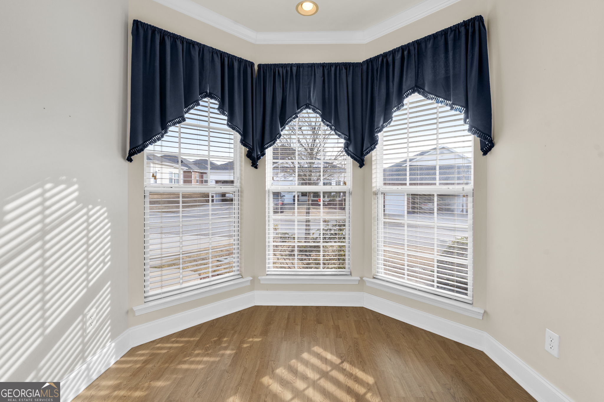 310 Pebble Beach Drive Perry, GA 31069 - Photo 11 of 42 a view of front door with entryway