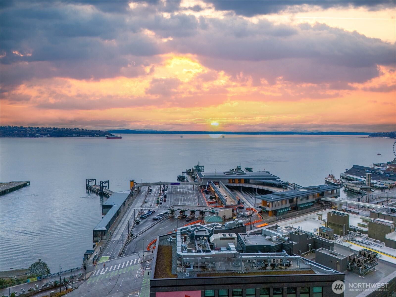 100 1st Avenue South, Unit 8 Seattle, WA 98104 - Photo 2 of 29 a view of a blue and white sky view