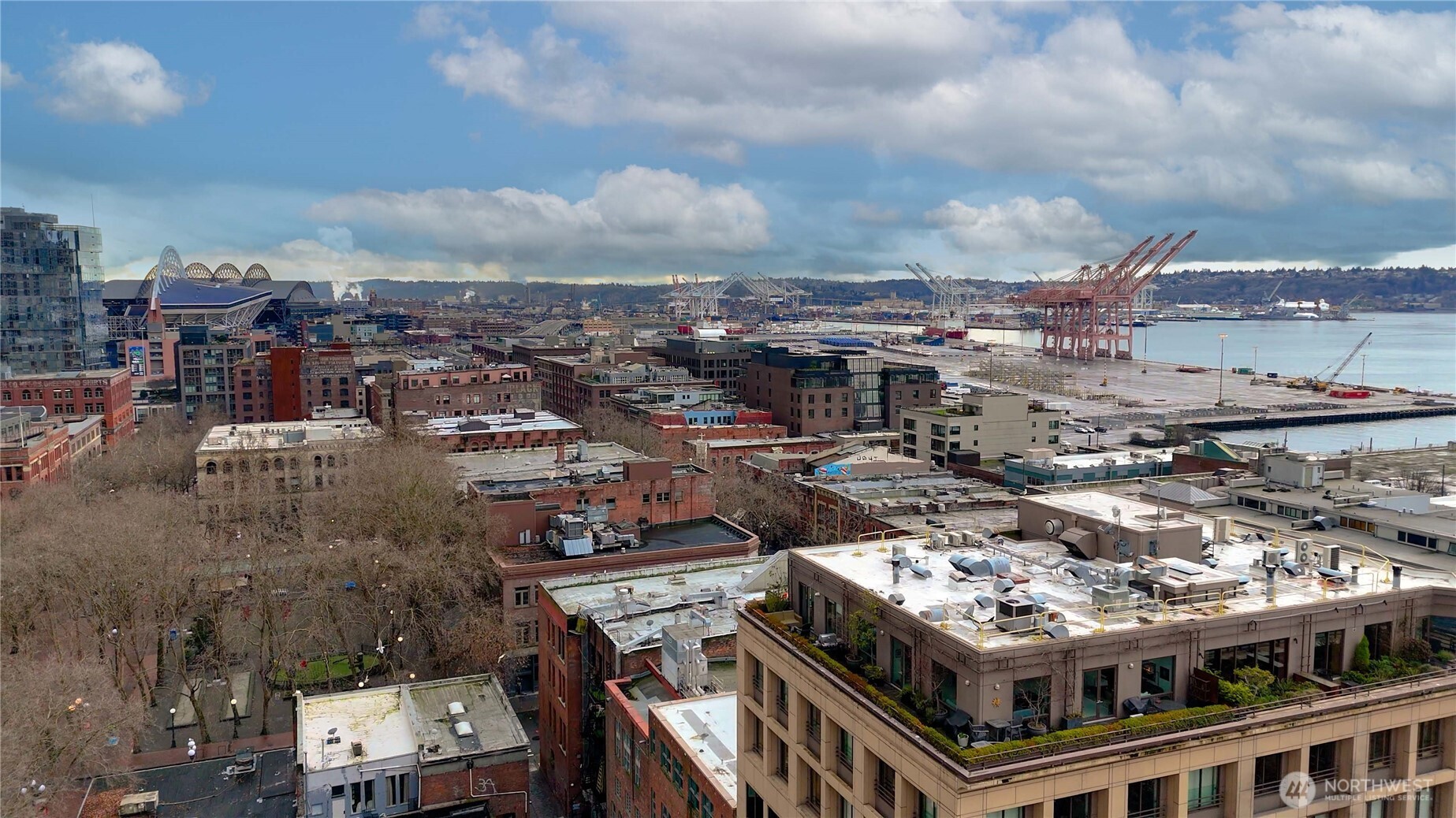 100 1st Avenue South, Unit 8 Seattle, WA 98104 - Photo 21 of 29 a view of a city