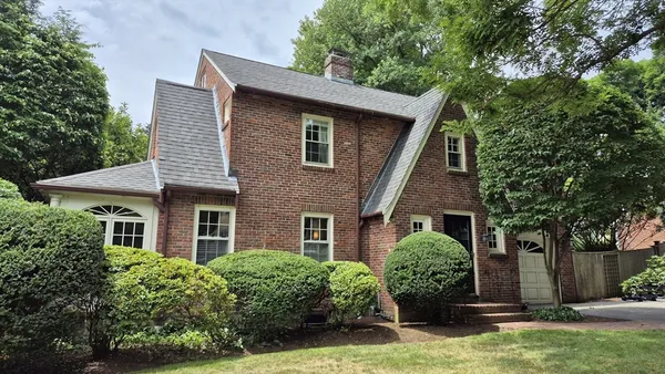 $1,625,000 | 20 Shaw Road, Wellesley, MA 02481
