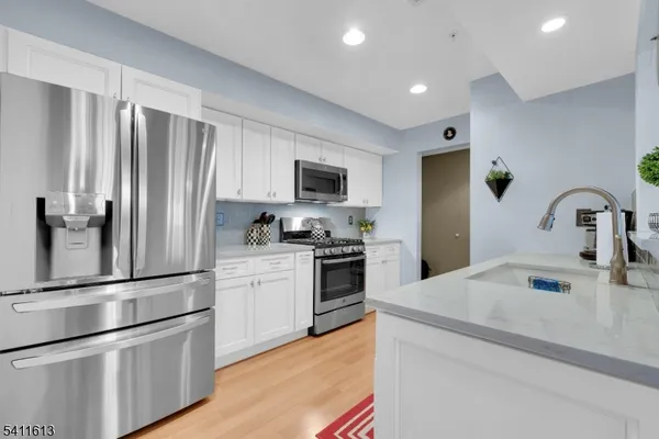$325,000 | 64 Dayton Court, Unit 104, Hackettstown, NJ 07840