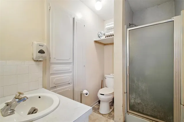 $274,000 | 23301 South State Highway 78, Leonard, TX 75452