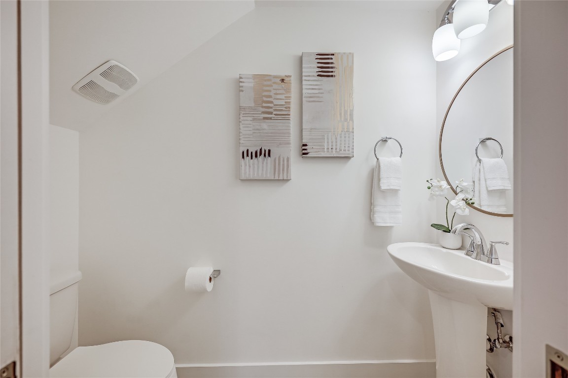 5512 Duval Street, Unit 2 Austin, TX 78751 - Photo 33 of 39 Half Bath
