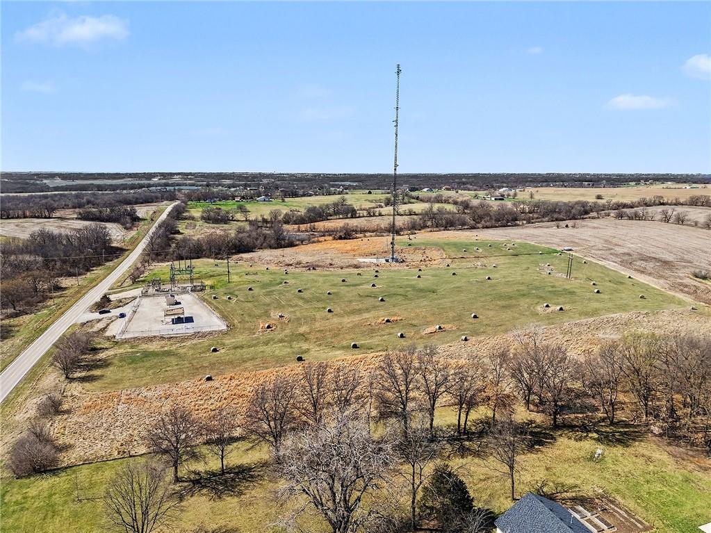 6606 County Road West Smithville, MO 64089 - Photo 4 of 15