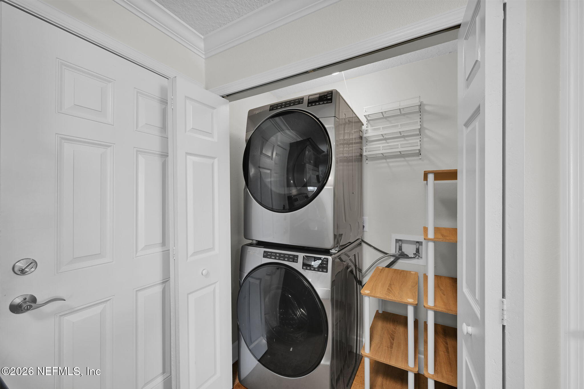 399 Ahern Street Atlantic Beach, FL 32233 - Photo 10 of 31 Laundry