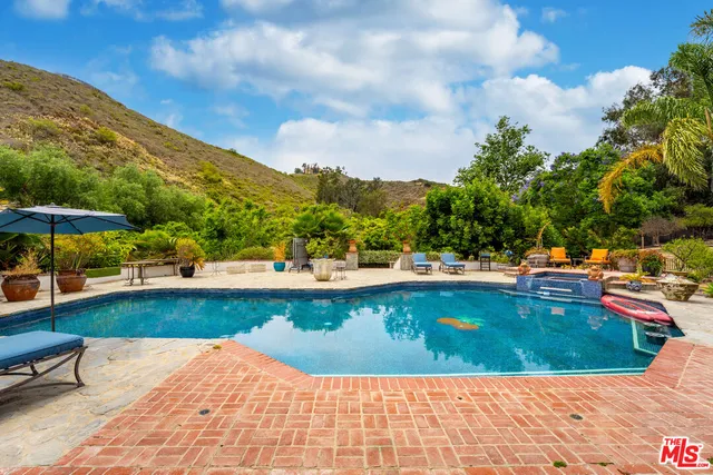 $2,099,000 | 6917 Solano Verde Drive, Somis, CA 93066