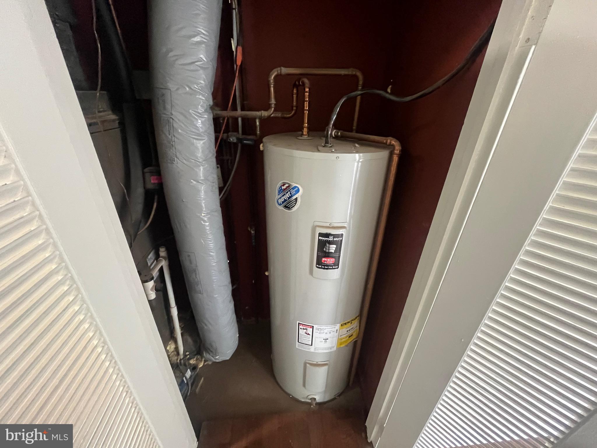 4111 Lawrence Street Alexandria, VA 22309 - Photo 37 of 42 a view of water heater room