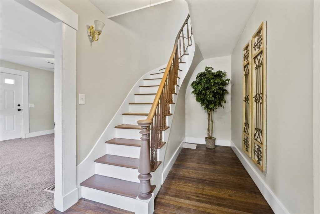 36 Main Street Monson, MA 01057 - Photo 4 of 33