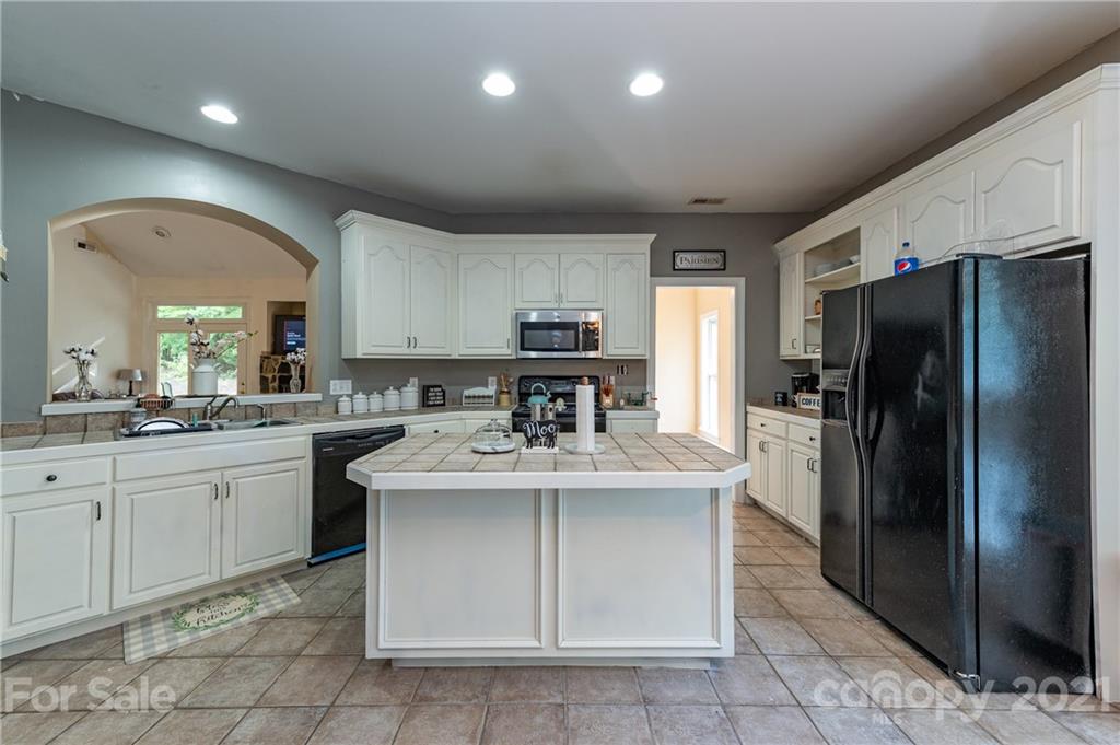 2823 Choate Road Lancaster, SC 29720 - Photo 8 of 26 Gallery Image 8