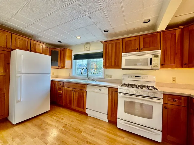 $2,500 | 23 Gardner Avenue, Unit 1, Brockton, MA 02302