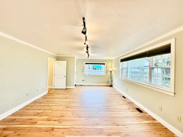 $2,500 | 23 Gardner Avenue, Unit 1, Brockton, MA 02302