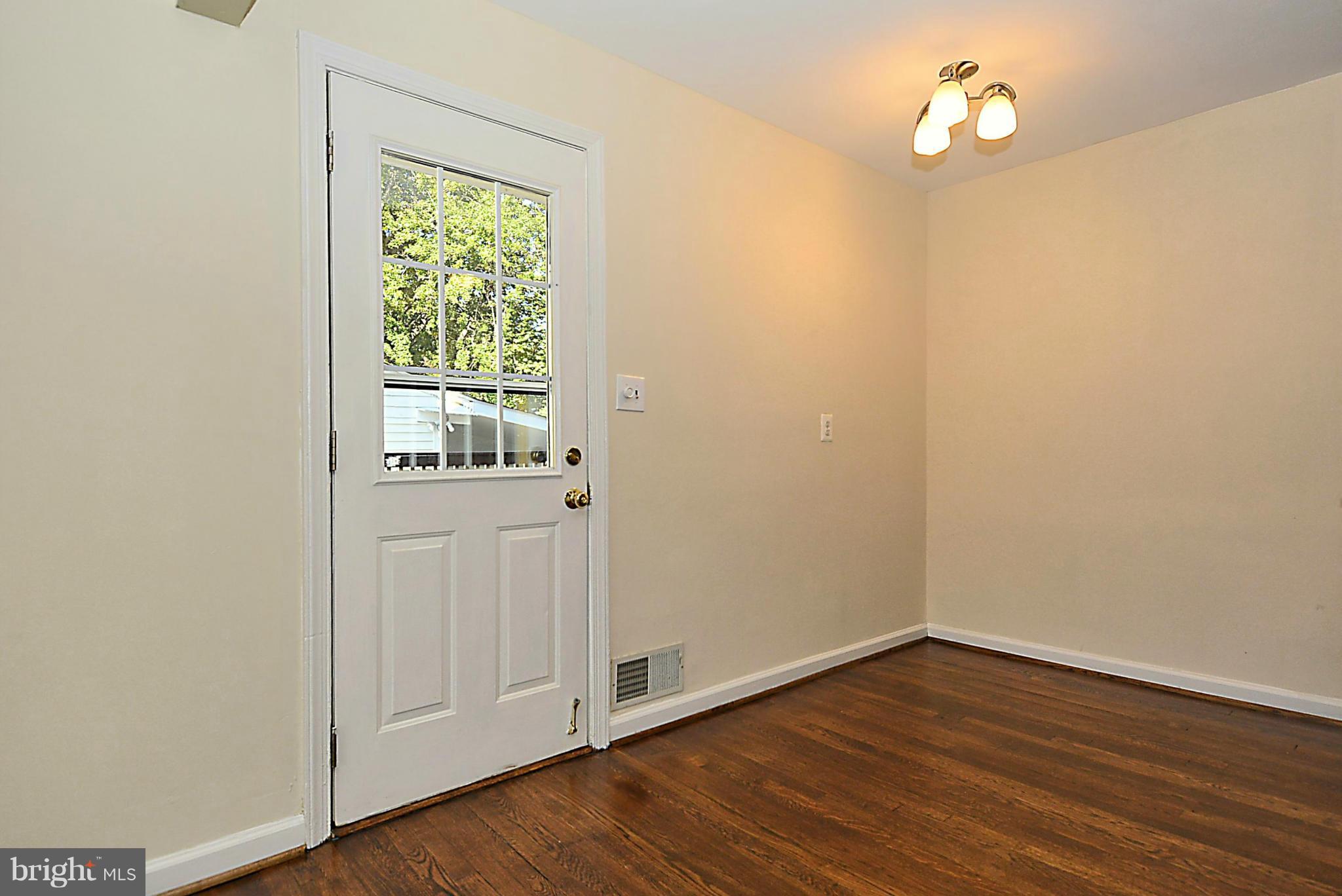 1007 Kerwin Road Silver Spring, MD 20901 - Photo 19 of 26 Dining Room