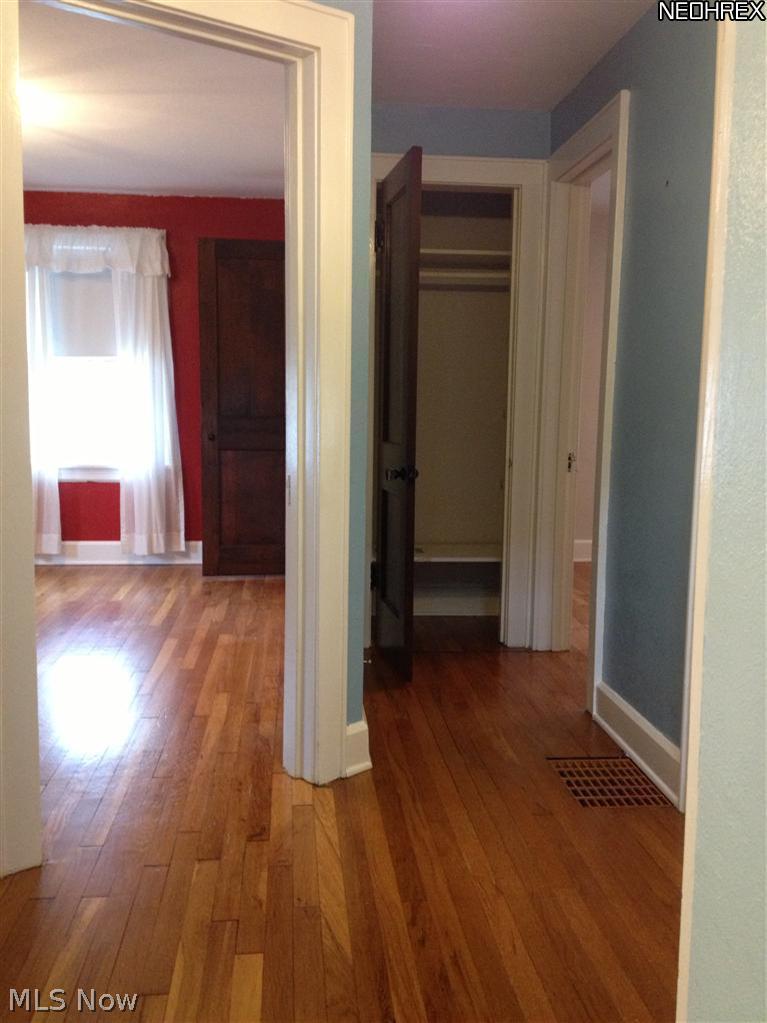 833 Bryce Road Kent, OH 44240 - Photo 11 of 24 Gallery Image 11