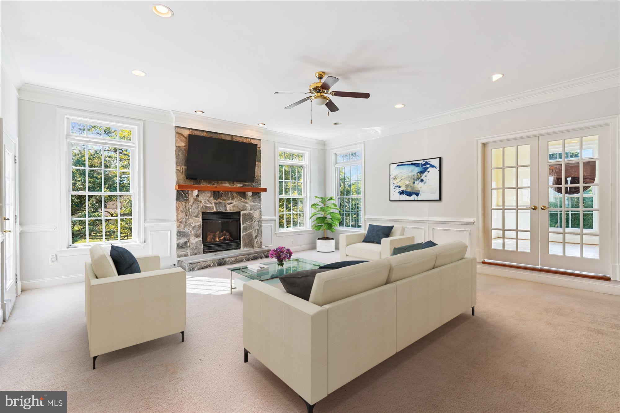 6975 Idylwood Road Falls Church, VA 22043 - Photo 18 of 67 Family Room