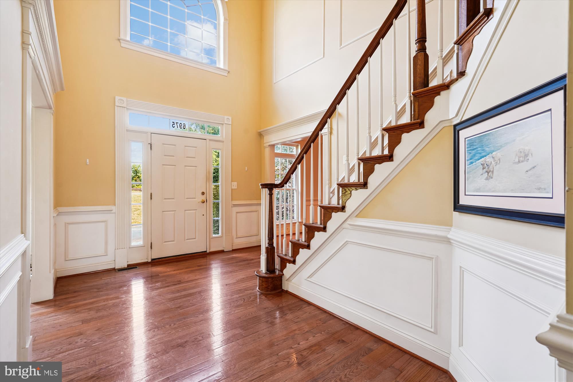 6975 Idylwood Road Falls Church, VA 22043 - Photo 6 of 67 Foyer