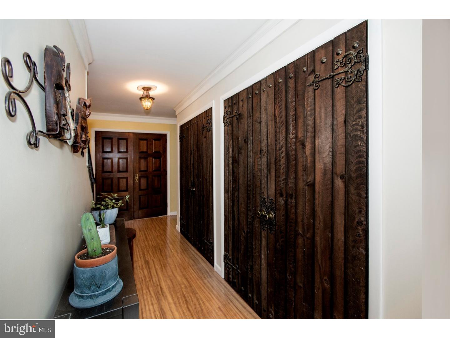 90 Lochatong Road Ewing, NJ 08628 - Photo 3 of 25 Gallery Image 3
