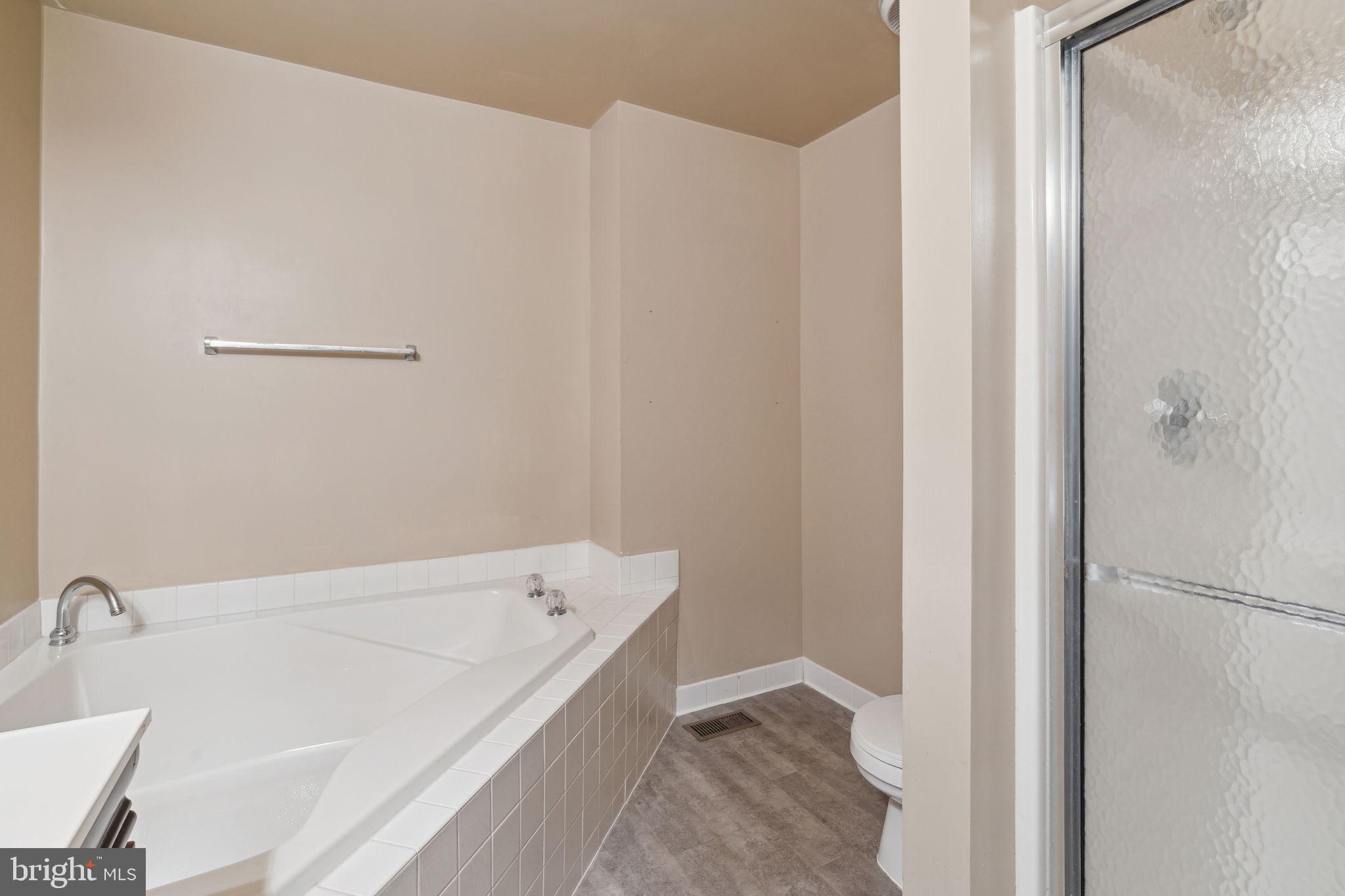 12236 Bare Bush Path Columbia, MD 21044 - Photo 20 of 34 Primary Bath