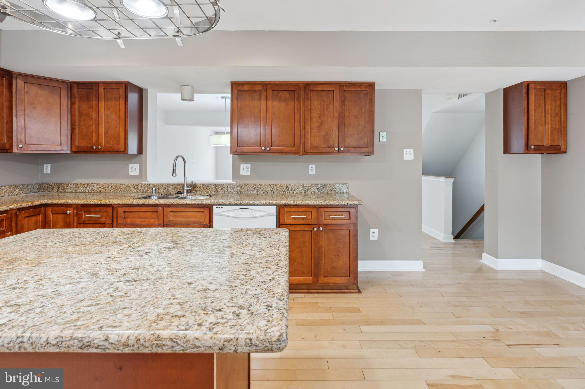 12236 Bare Bush Path Columbia, MD 21044 - Photo 8 of 34 Kitchen