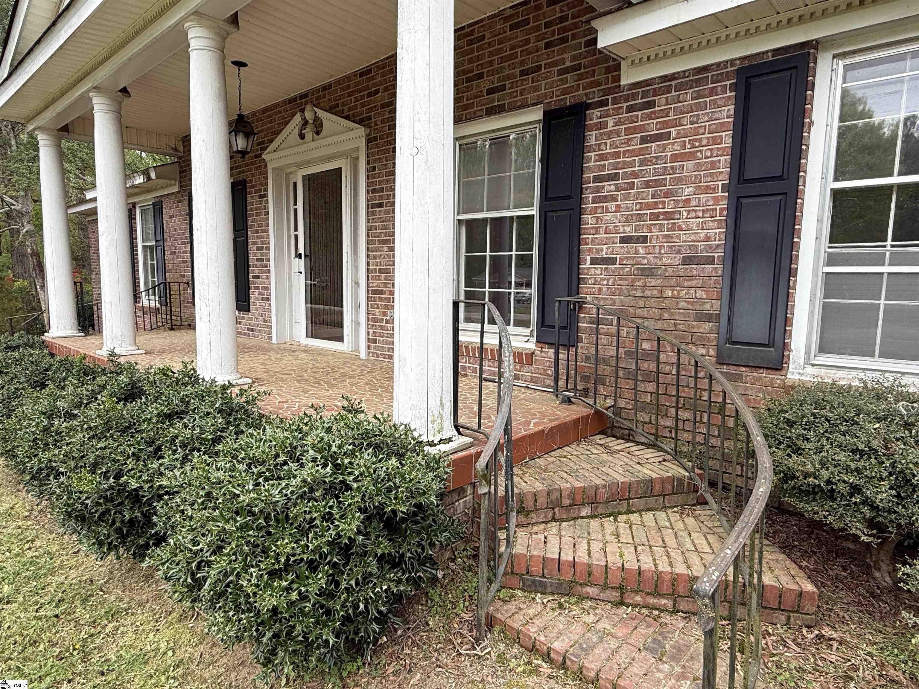 736 Sunset Boulevard Clinton, SC 29325 - Photo 2 of 26