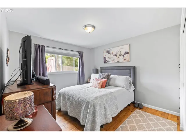 $464,999 | 240 Northeast 10th Court, Newport, OR 97365