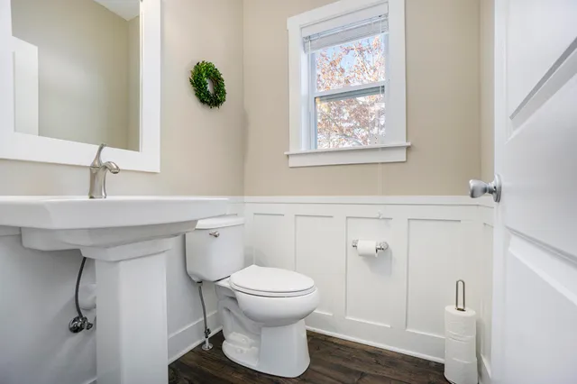 $699,995 | 7656 Canyon Drive, Kalamazoo, MI 49009