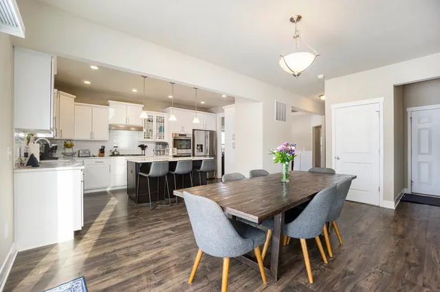 $699,995 | 7656 Canyon Drive, Kalamazoo, MI 49009