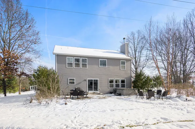 $699,995 | 7656 Canyon Drive, Kalamazoo, MI 49009