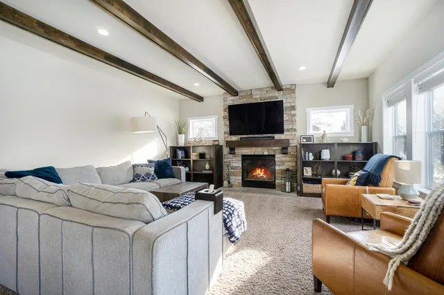 $699,995 | 7656 Canyon Drive, Kalamazoo, MI 49009