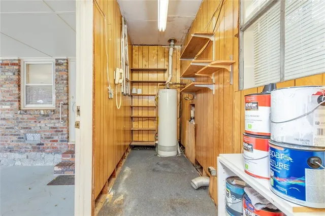 a view of backyard with trees