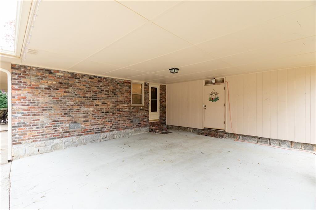 4424 Locksley Road Tucker, GA 30084 - Photo 6 of 50 a view of an empty room