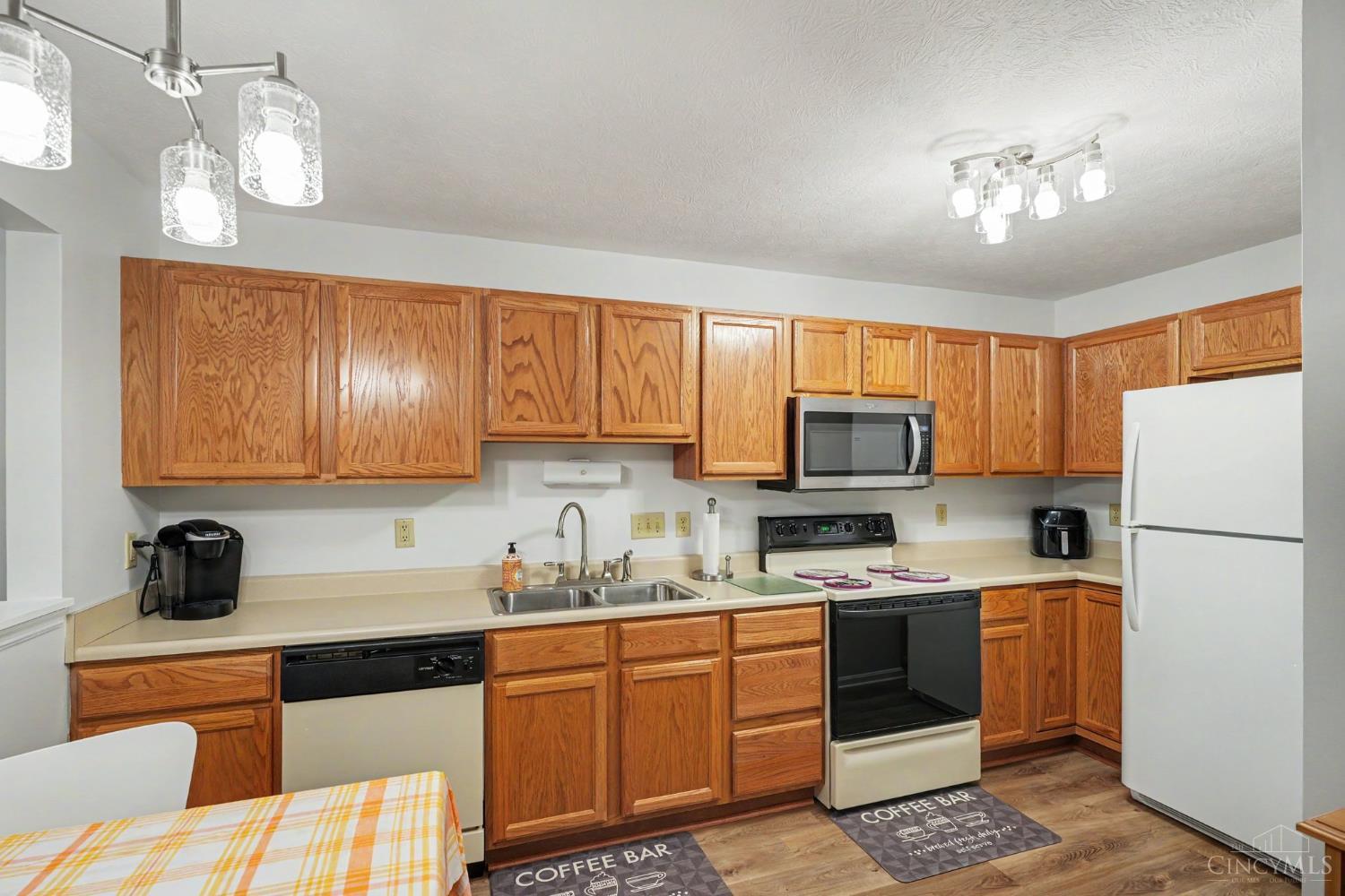 821 Neeb Road, Unit 4 Cincinnati, OH 45233 - Photo 8 of 25 Gallery Image 8