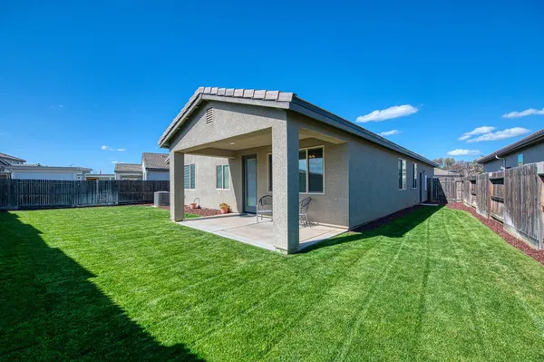 $510,000 | 3830 Leigh Lane, Clovis, CA 93619