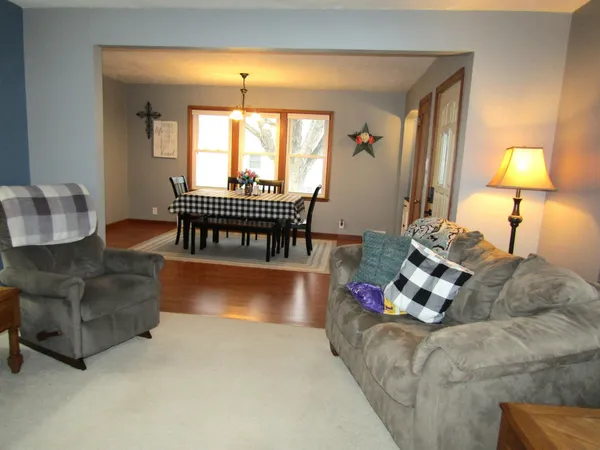 $184,900 | 215 7th Street, Dawson, MN 56232