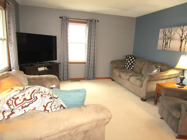 $184,900 | 215 7th Street, Dawson, MN 56232