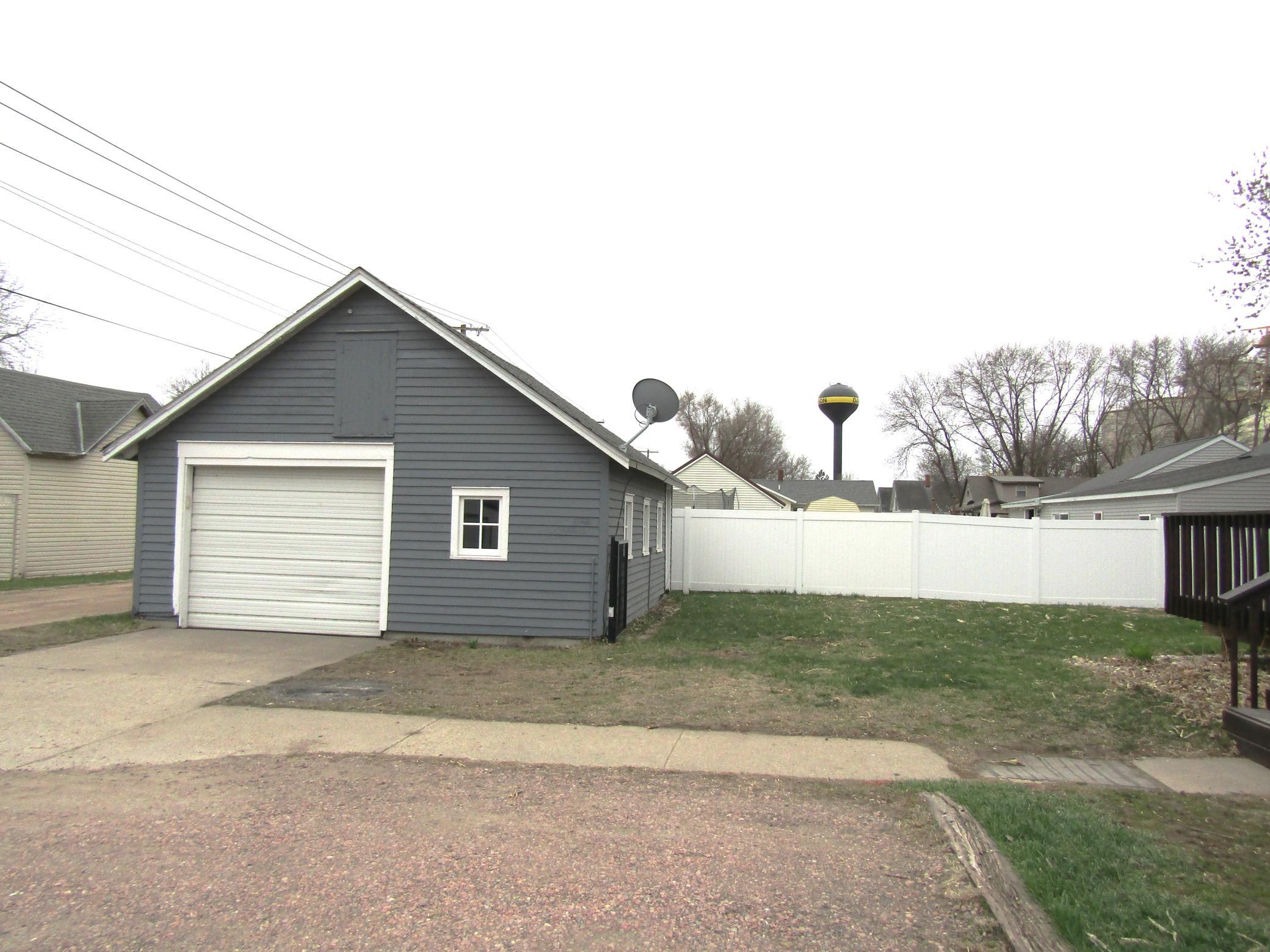 215 7th Street Dawson, MN 56232 - Photo 2 of 36