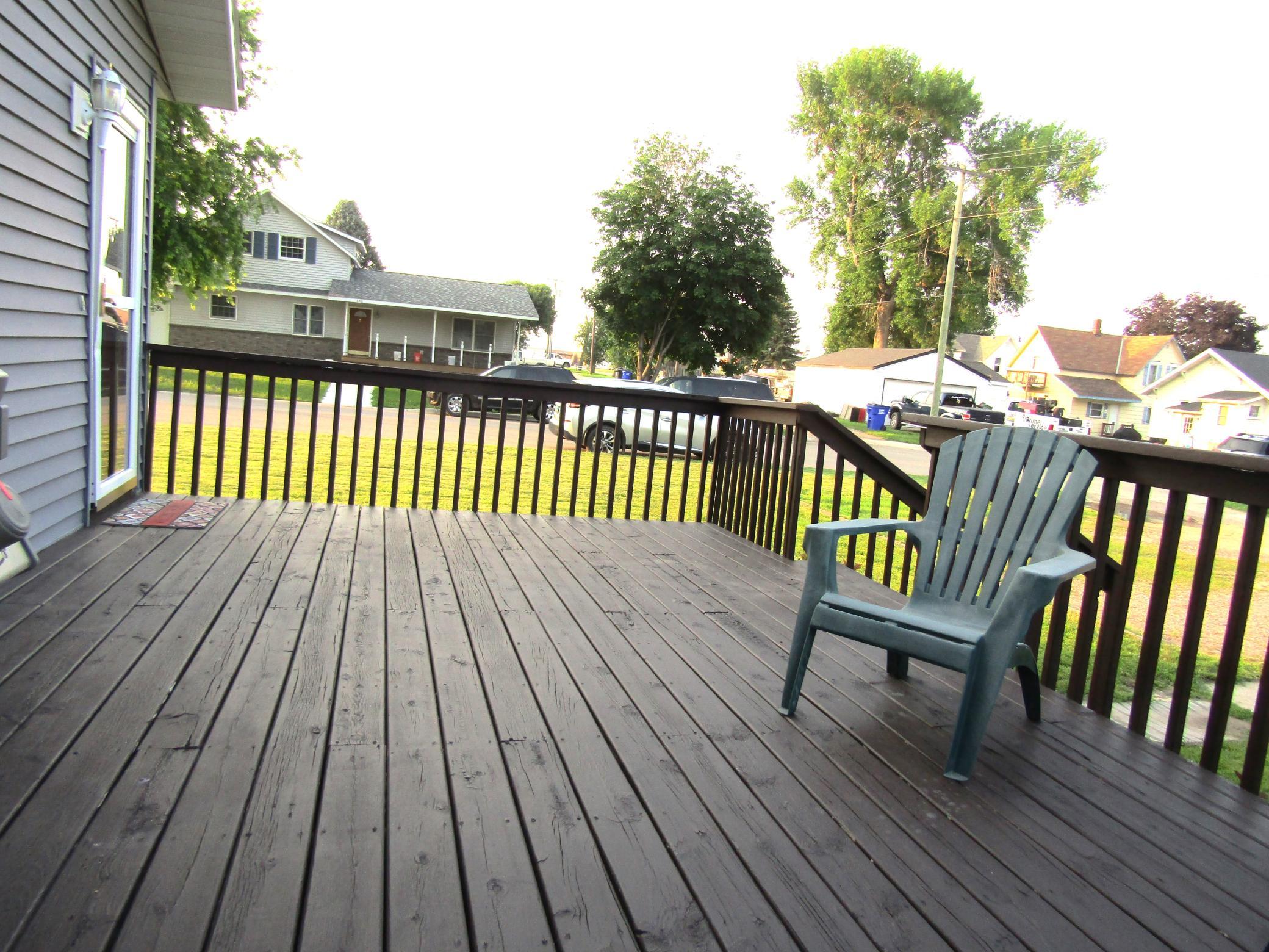 215 7th Street Dawson, MN 56232 - Photo 4 of 36
