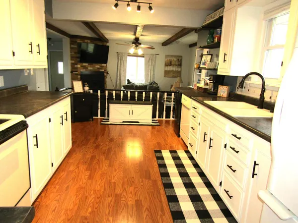 $184,900 | 215 7th Street, Dawson, MN 56232